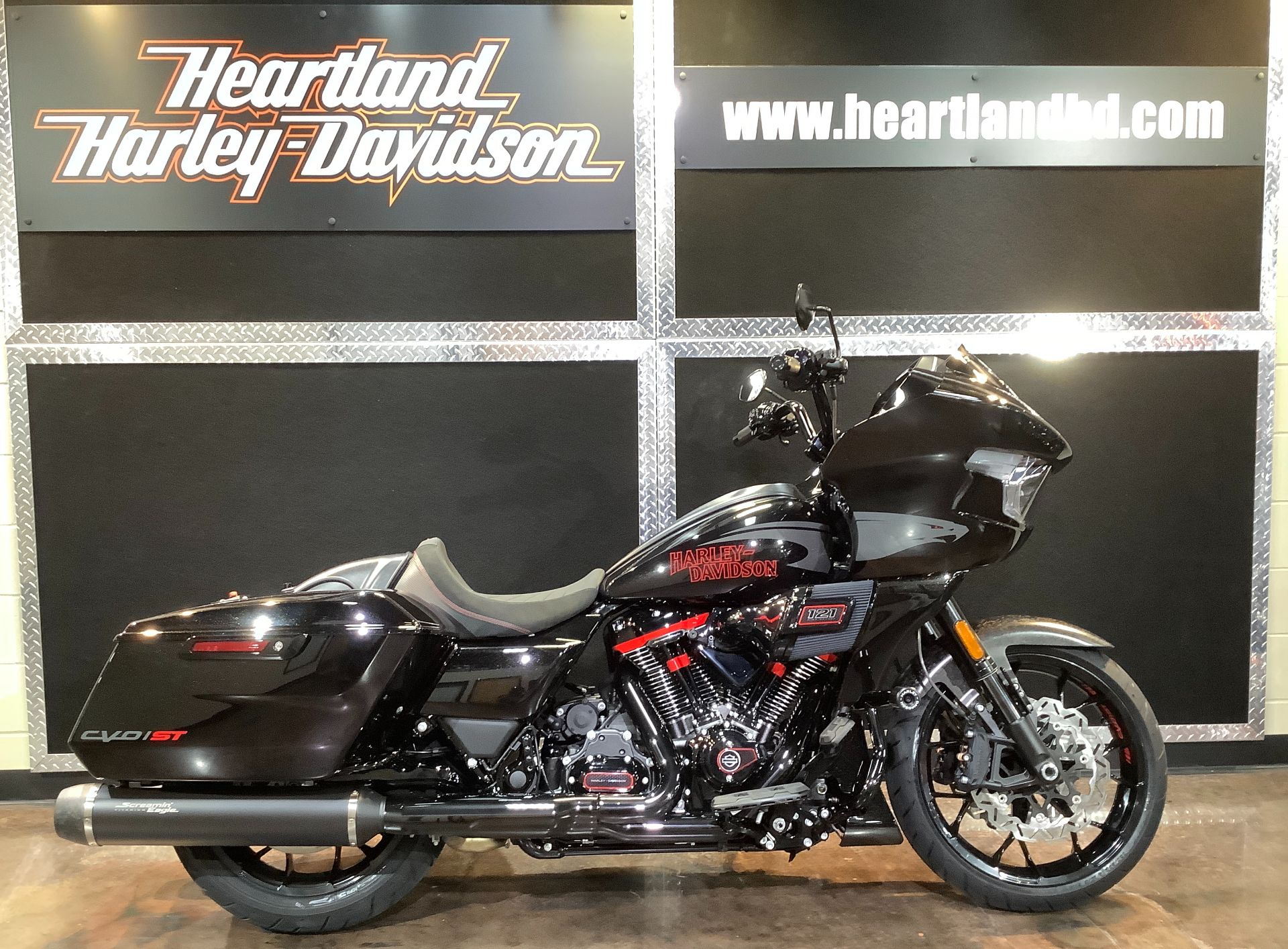 2024 Harley-Davidson CVO Road Glide ST in Burlington, Iowa - Photo 1