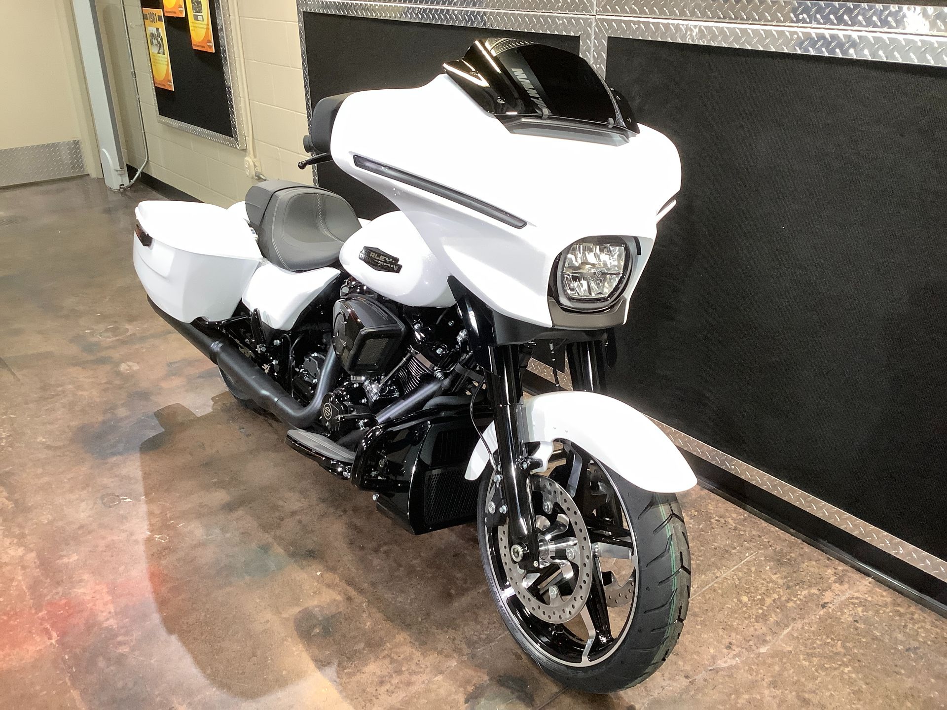 2024 Harley-Davidson Street Glide® in Burlington, Iowa - Photo 4