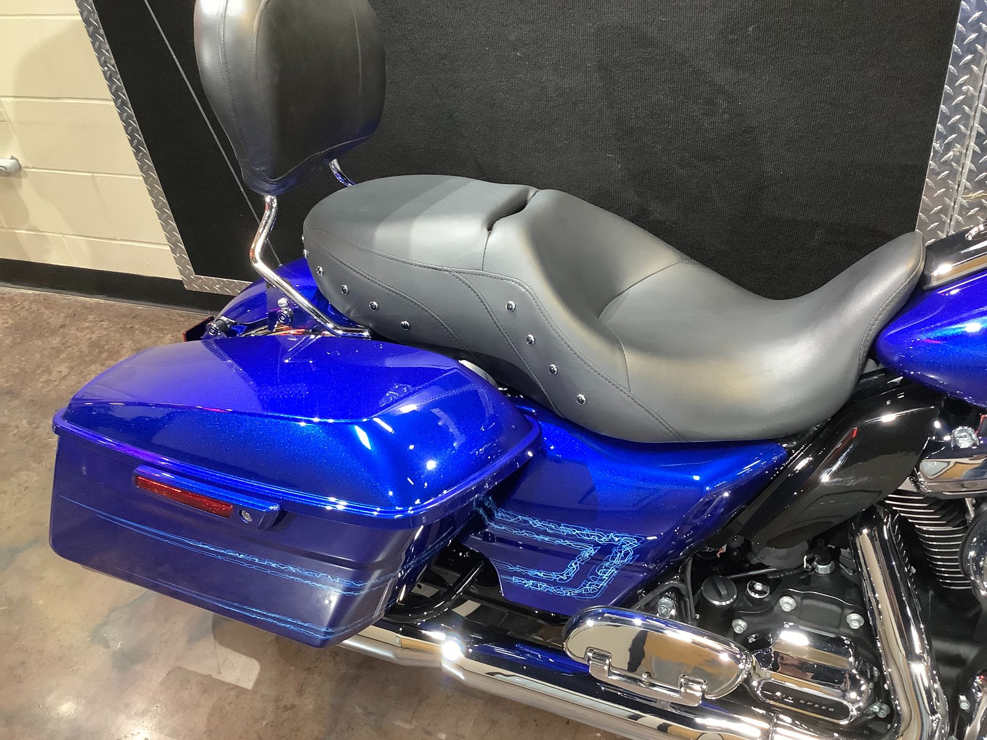 2019 Harley-Davidson Street Glide® in Burlington, Iowa - Photo 10