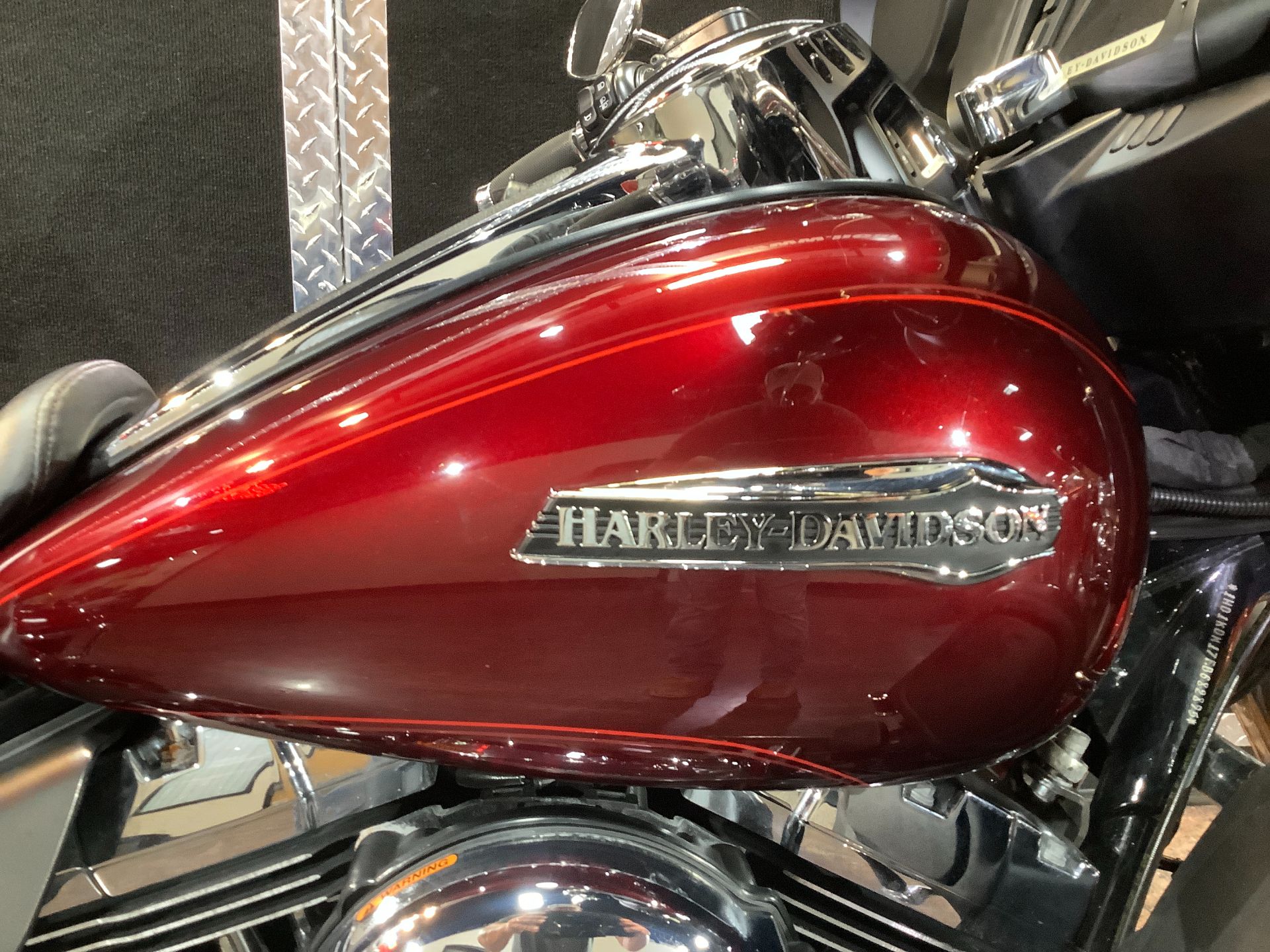 2015 Harley-Davidson Electra Glide® Ultra Classic® Low in Burlington, Iowa - Photo 4