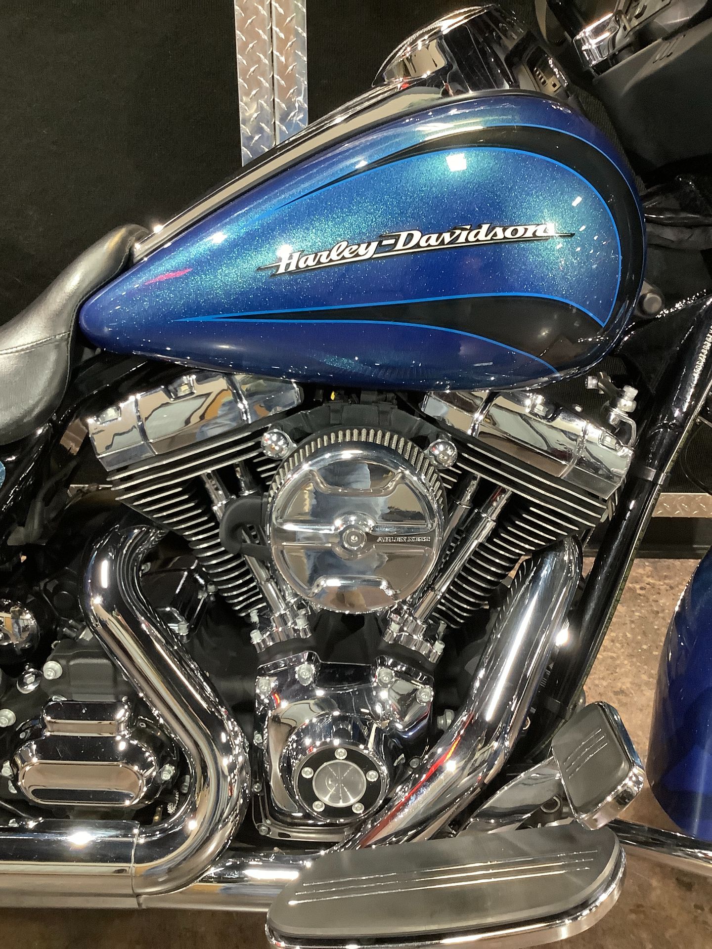 2014 Harley-Davidson Street Glide® in Burlington, Iowa - Photo 9