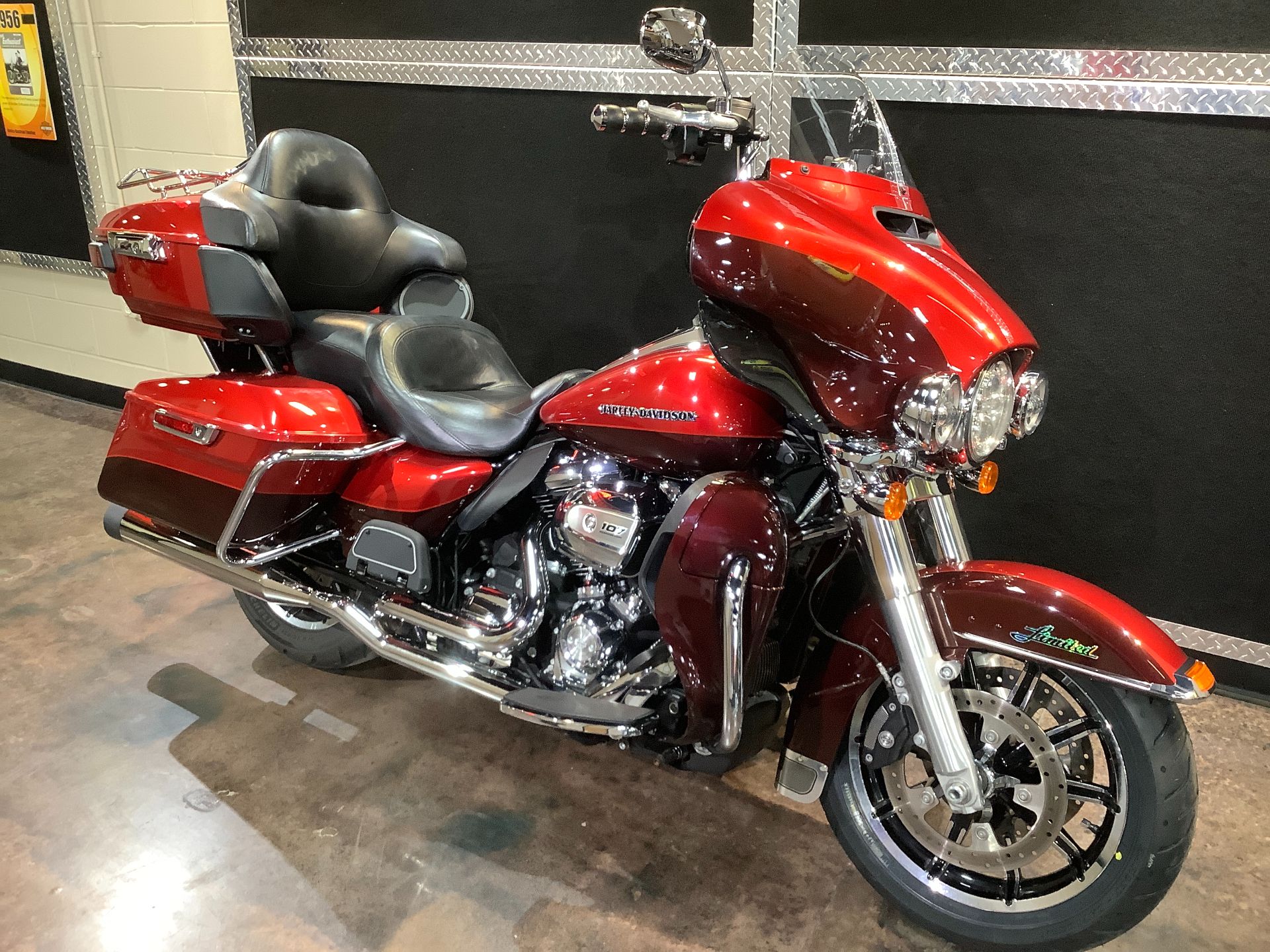 2018 Harley-Davidson Ultra Limited in Burlington, Iowa - Photo 3