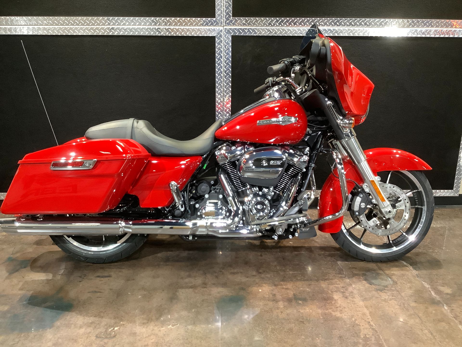2023 Harley-Davidson Street Glide® in Burlington, Iowa - Photo 16