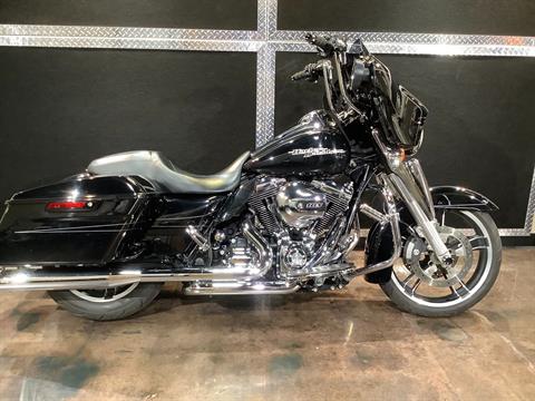 2015 Harley-Davidson Street Glide® Special in Burlington, Iowa - Photo 16