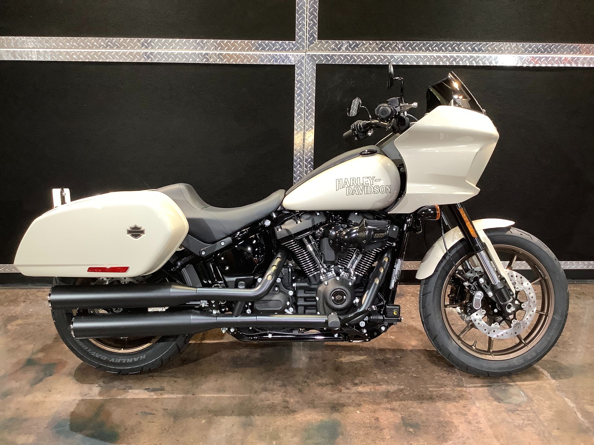 2023 Harley-Davidson Low Rider® ST in Burlington, Iowa - Photo 15