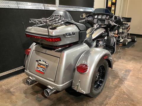 2016 Harley-Davidson Tri Glide® Ultra in Burlington, Iowa - Photo 14