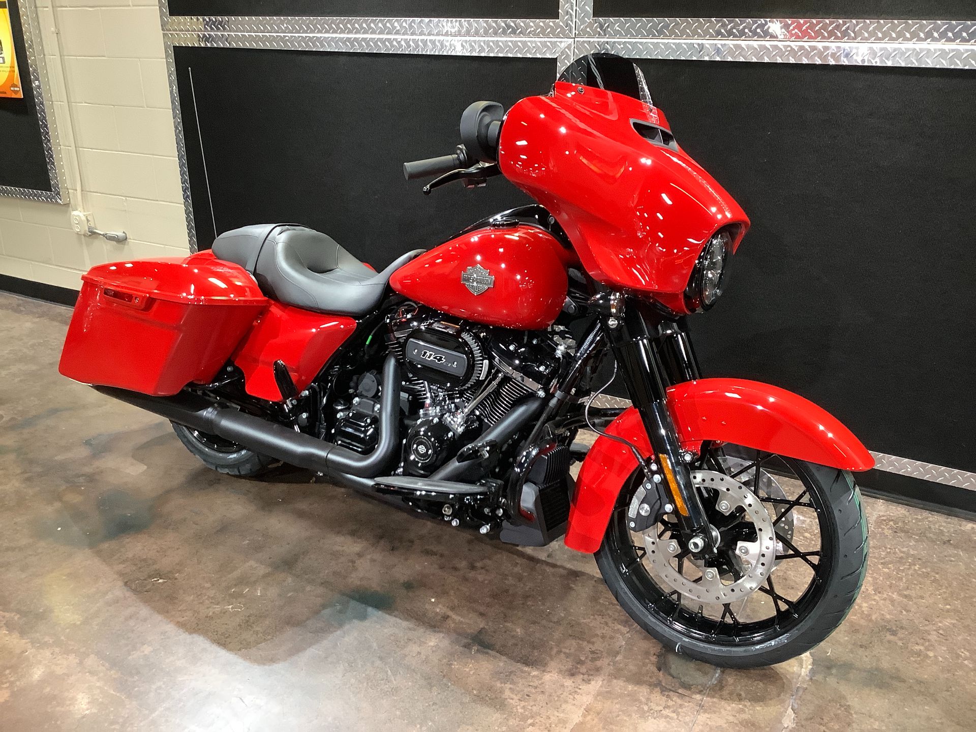 2022 Harley-Davidson Street Glide® Special in Burlington, Iowa - Photo 3