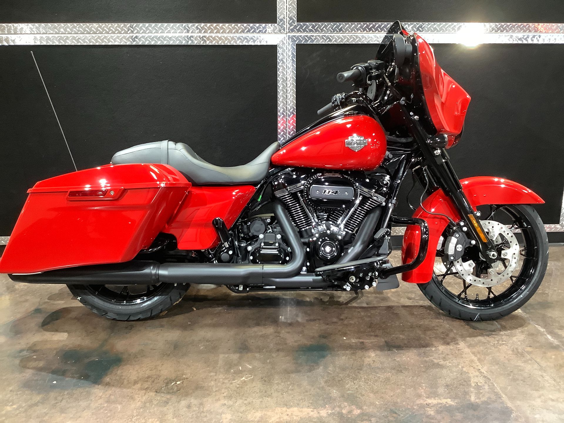 2022 Harley-Davidson Street Glide® Special in Burlington, Iowa - Photo 16