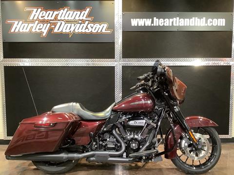 2018 Harley-Davidson Street Glide® Special in Burlington, Iowa - Photo 1