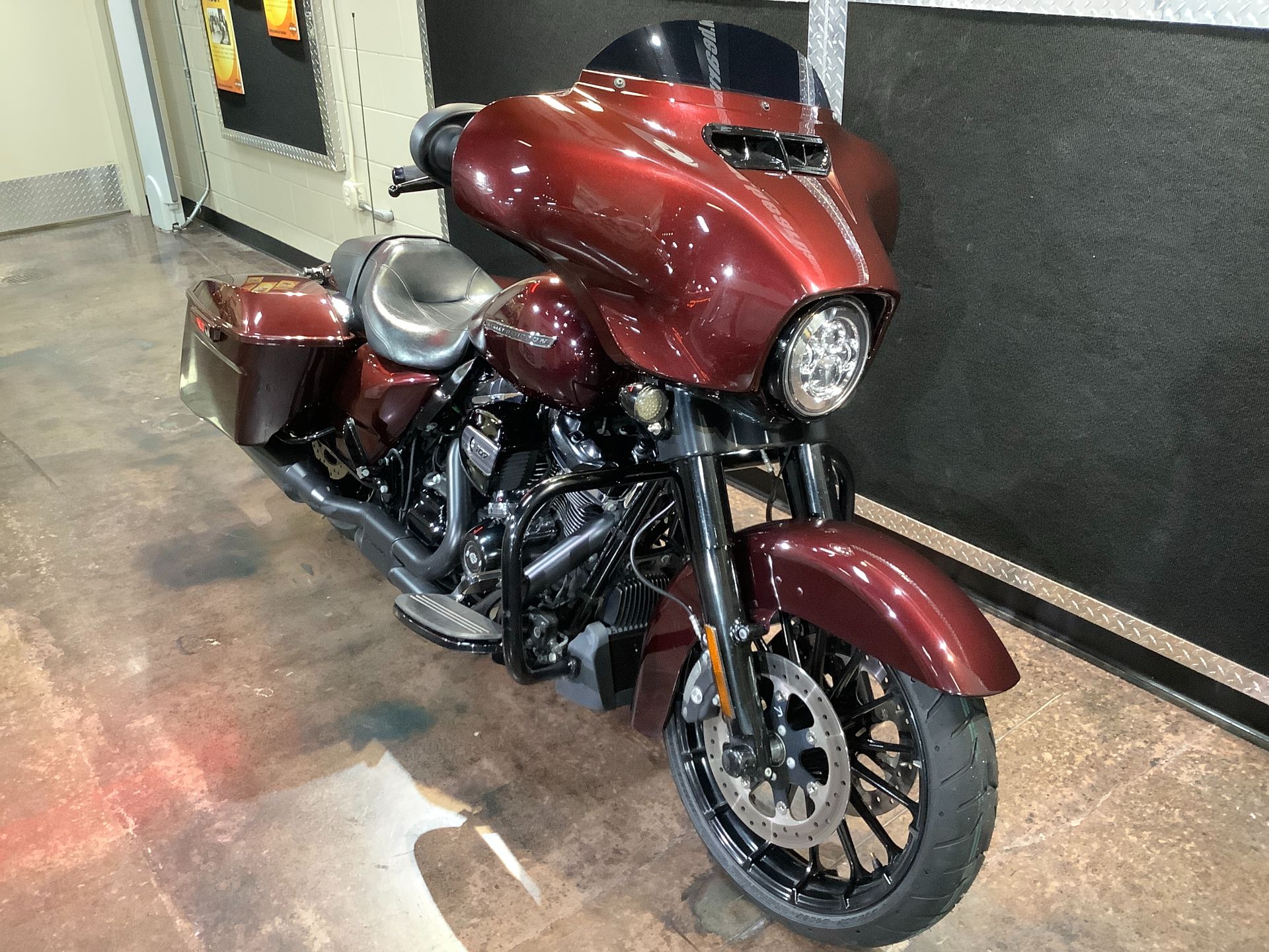 2018 Harley-Davidson Street Glide® Special in Burlington, Iowa - Photo 4