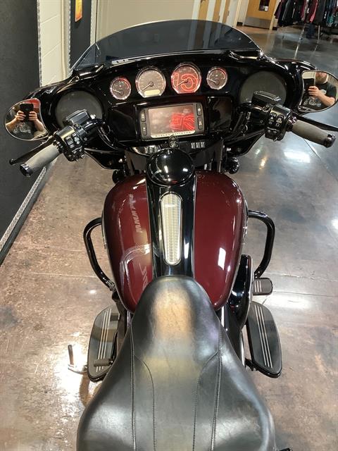 2018 Harley-Davidson Street Glide® Special in Burlington, Iowa - Photo 12