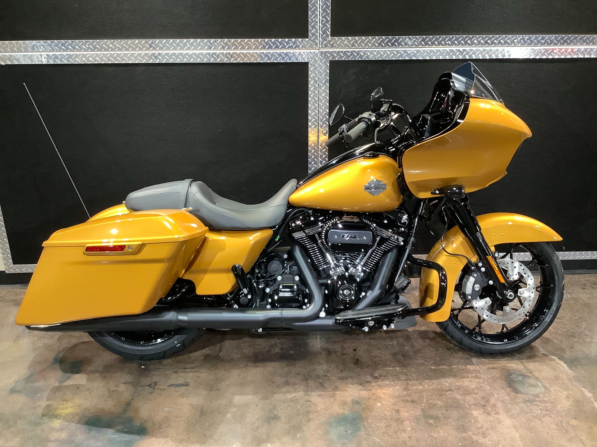 2023 Harley-Davidson Road Glide® Special in Burlington, Iowa - Photo 2