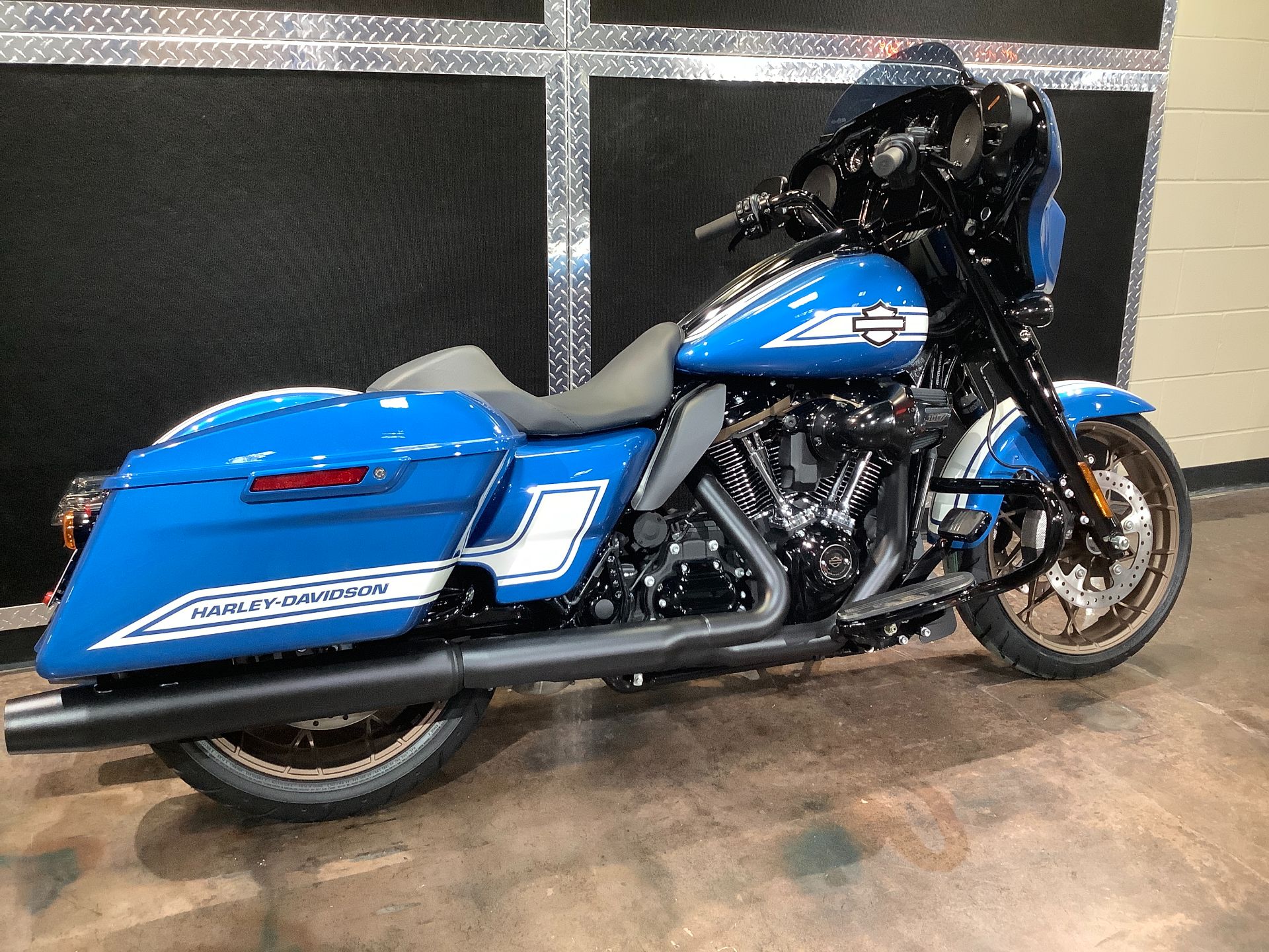 2023 Harley-Davidson Street Glide® ST in Burlington, Iowa - Photo 17