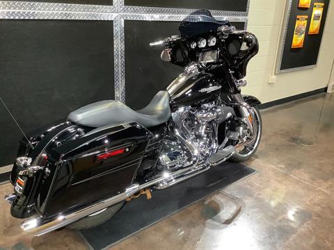 2016 Harley-Davidson Street Glide® Special in Burlington, Iowa - Photo 15