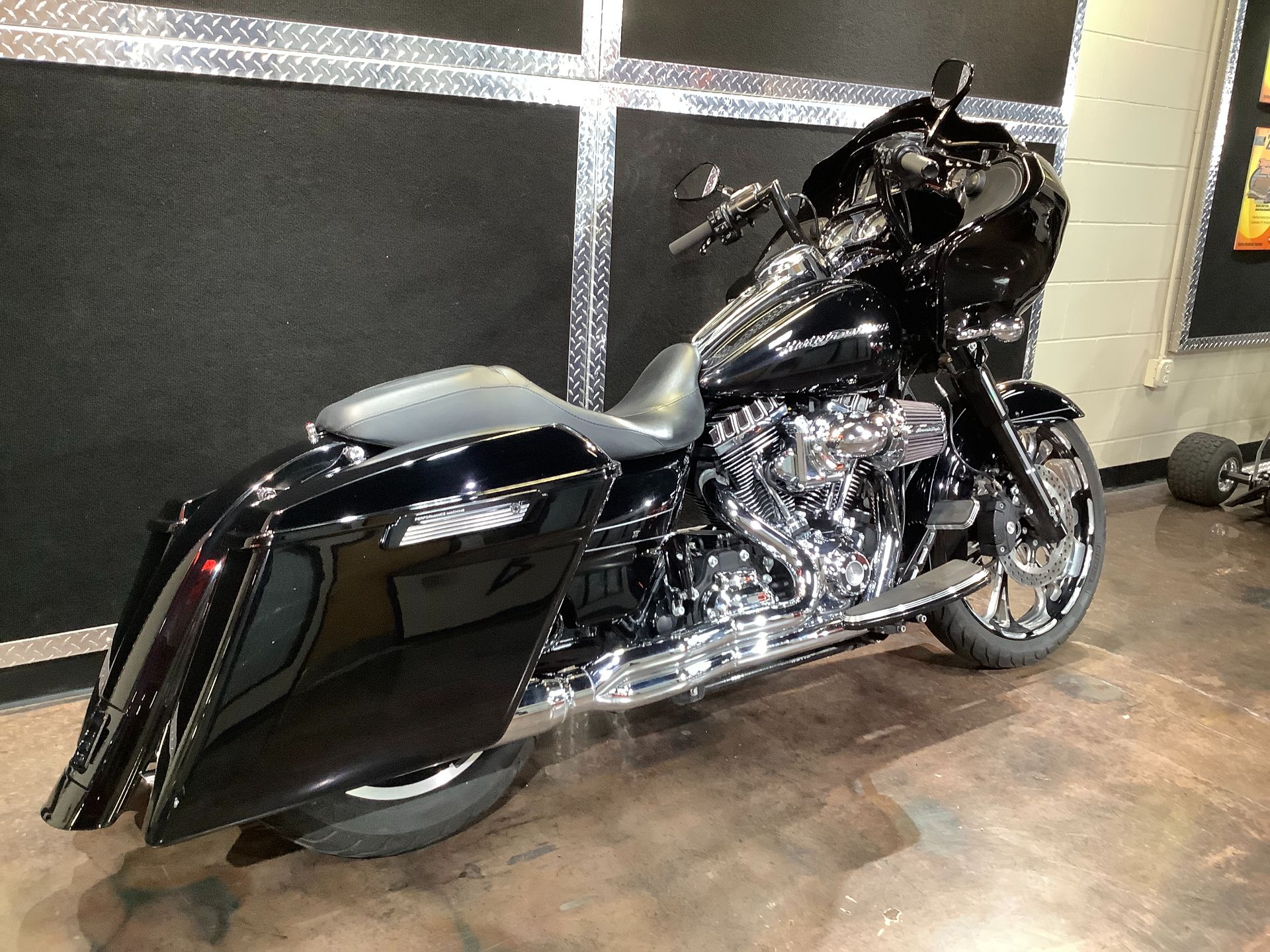 2016 Harley-Davidson Road Glide® Special in Burlington, Iowa - Photo 15