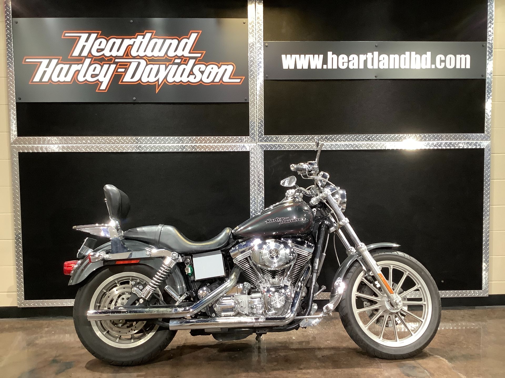 2005 Harley-Davidson DYNA SUPER GLIDE CUSTOM in Burlington, Iowa - Photo 1