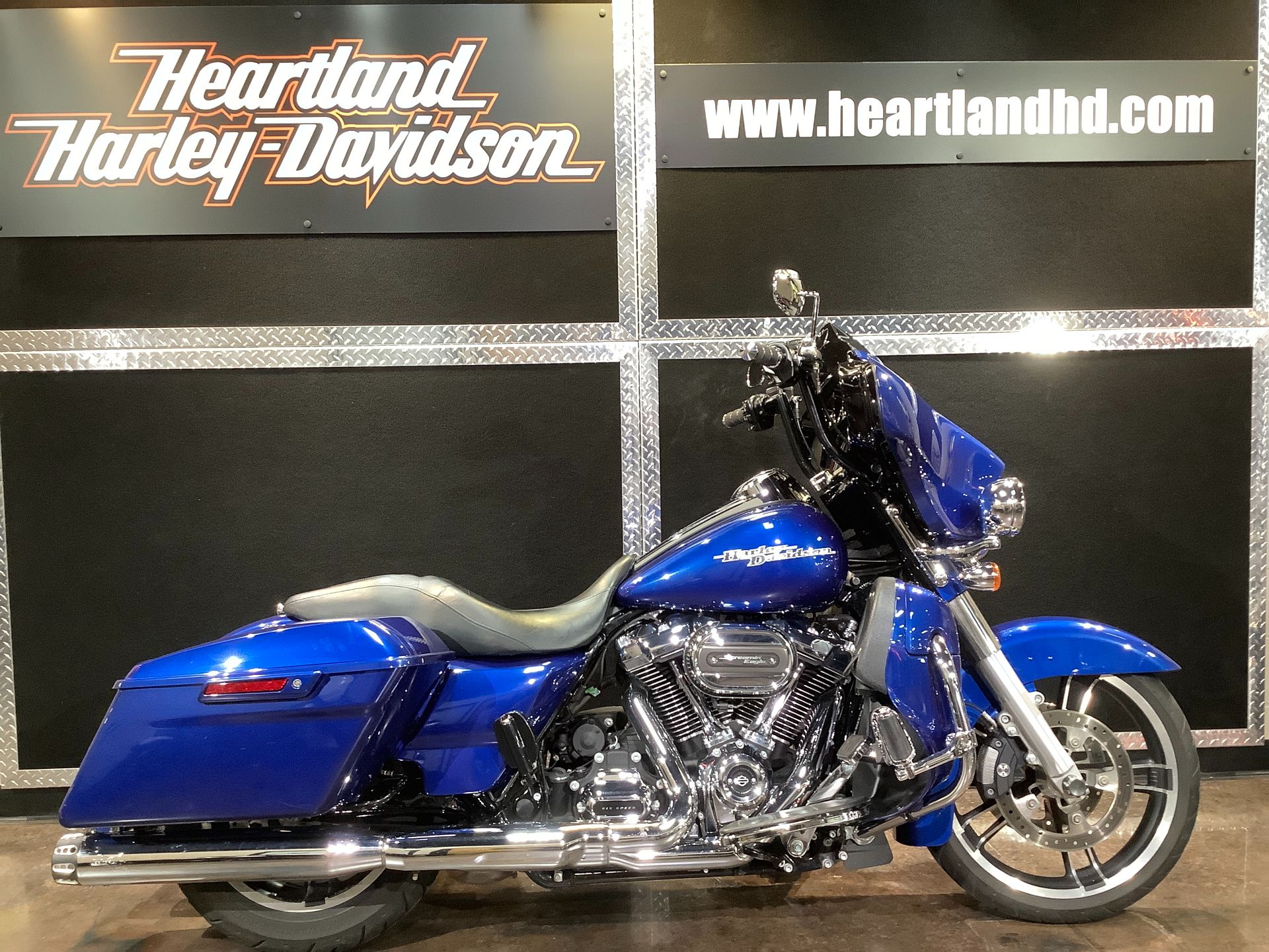 2017 Harley-Davidson Street Glide® Special in Burlington, Iowa - Photo 1