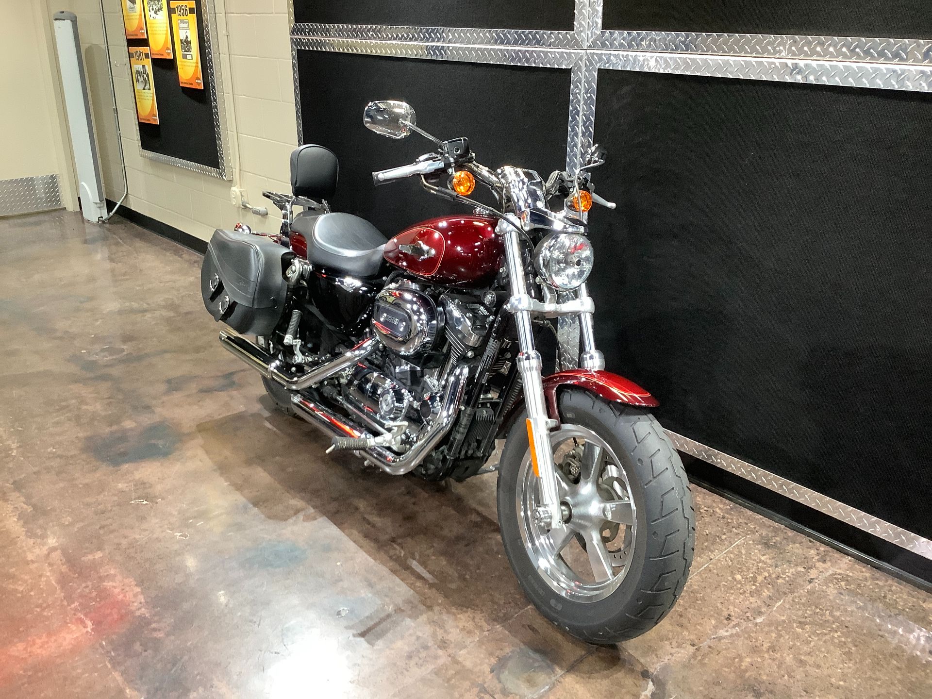 2016 Harley-Davidson 1200 Custom in Burlington, Iowa - Photo 4
