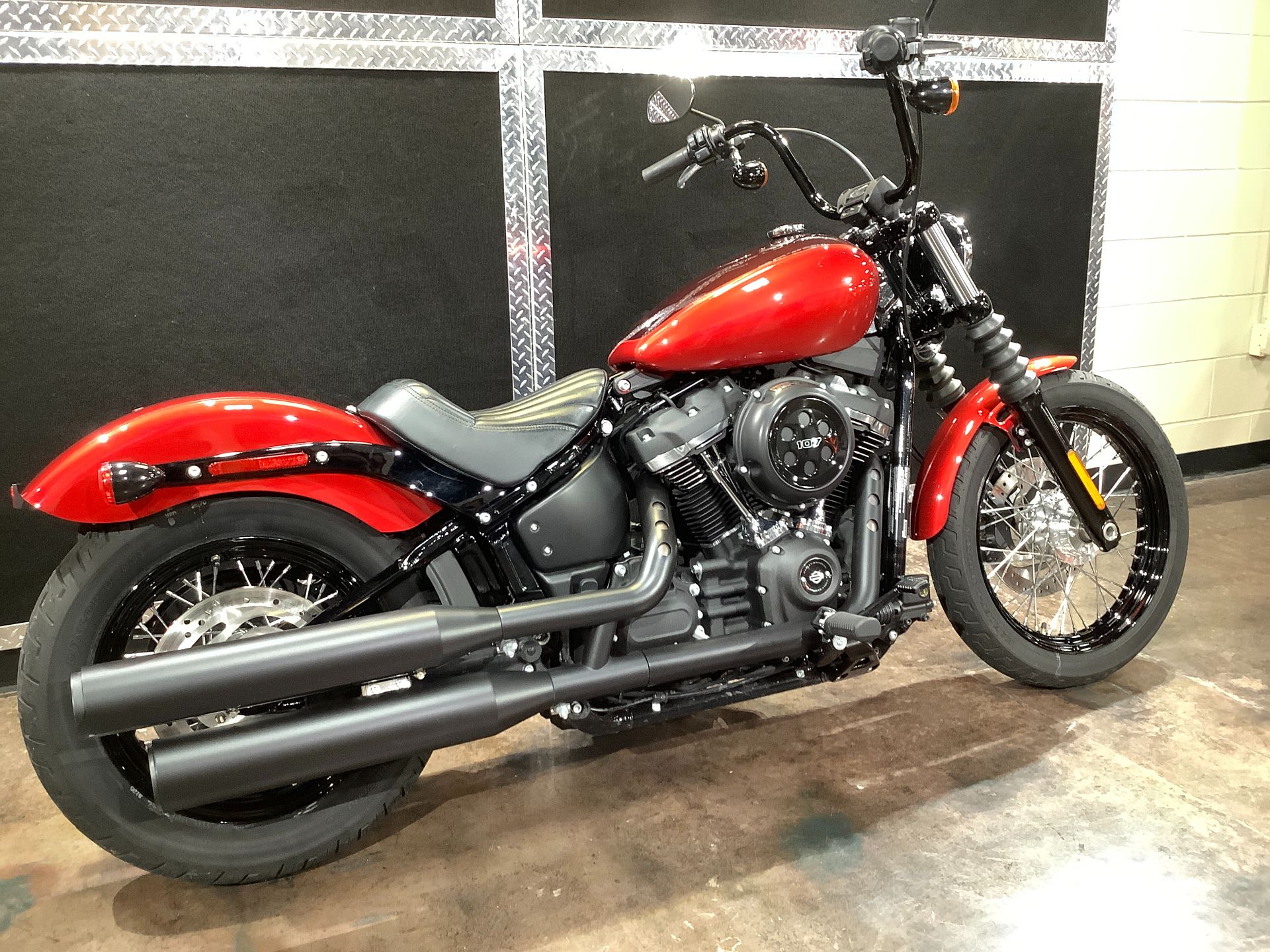 2019 Harley-Davidson Street Bob® in Burlington, Iowa - Photo 15