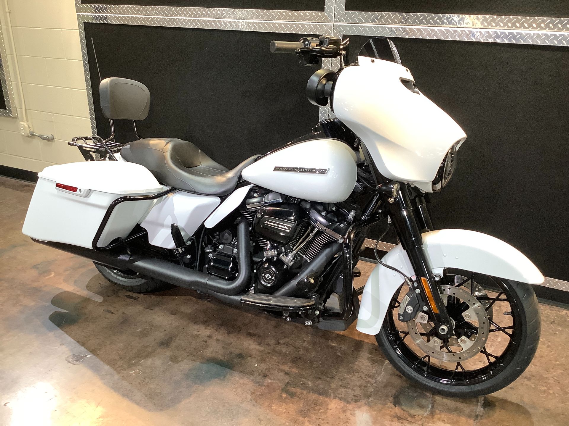 2020 Harley-Davidson Street Glide® Special in Burlington, Iowa - Photo 3