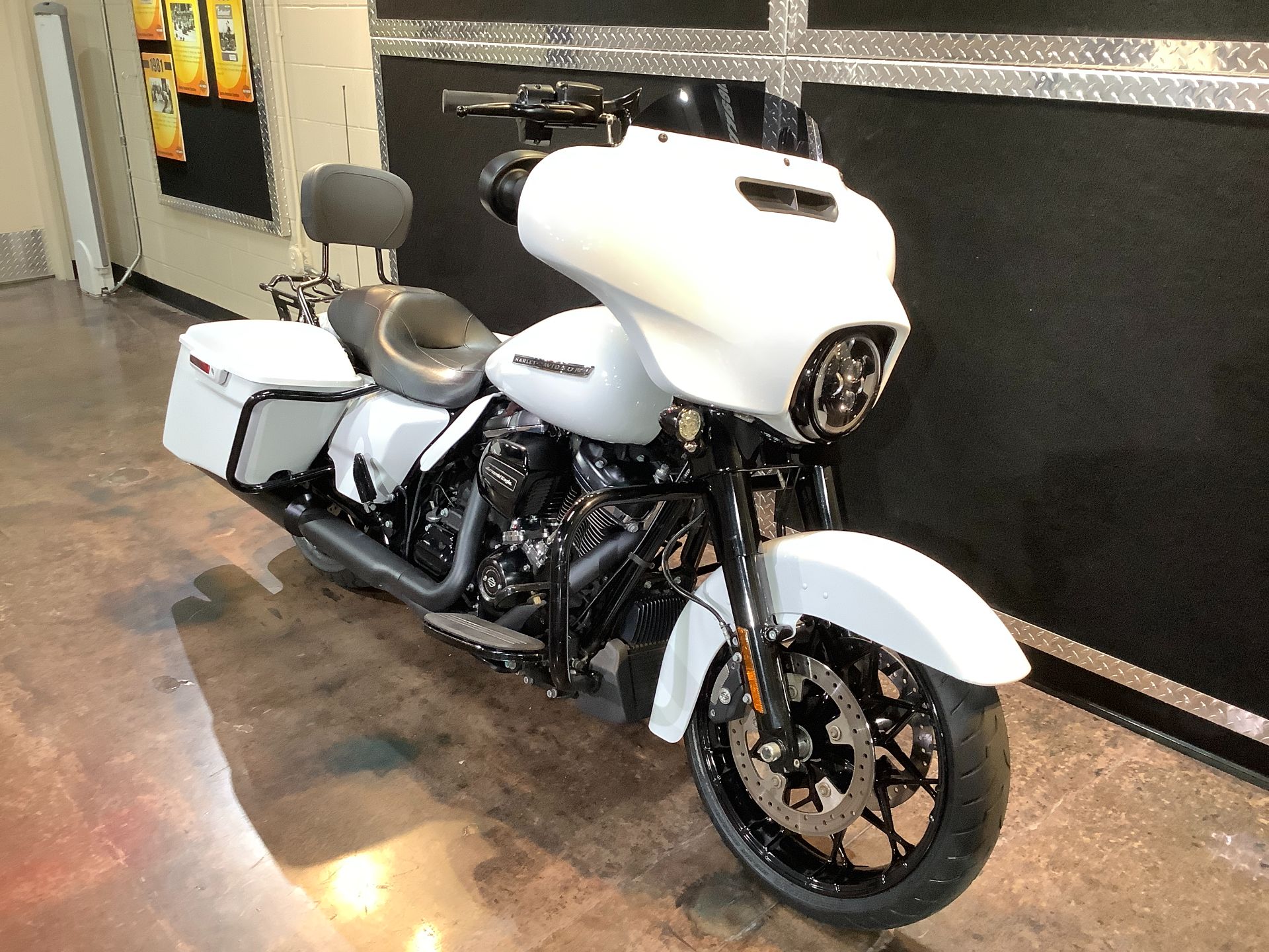 2020 Harley-Davidson Street Glide® Special in Burlington, Iowa - Photo 4