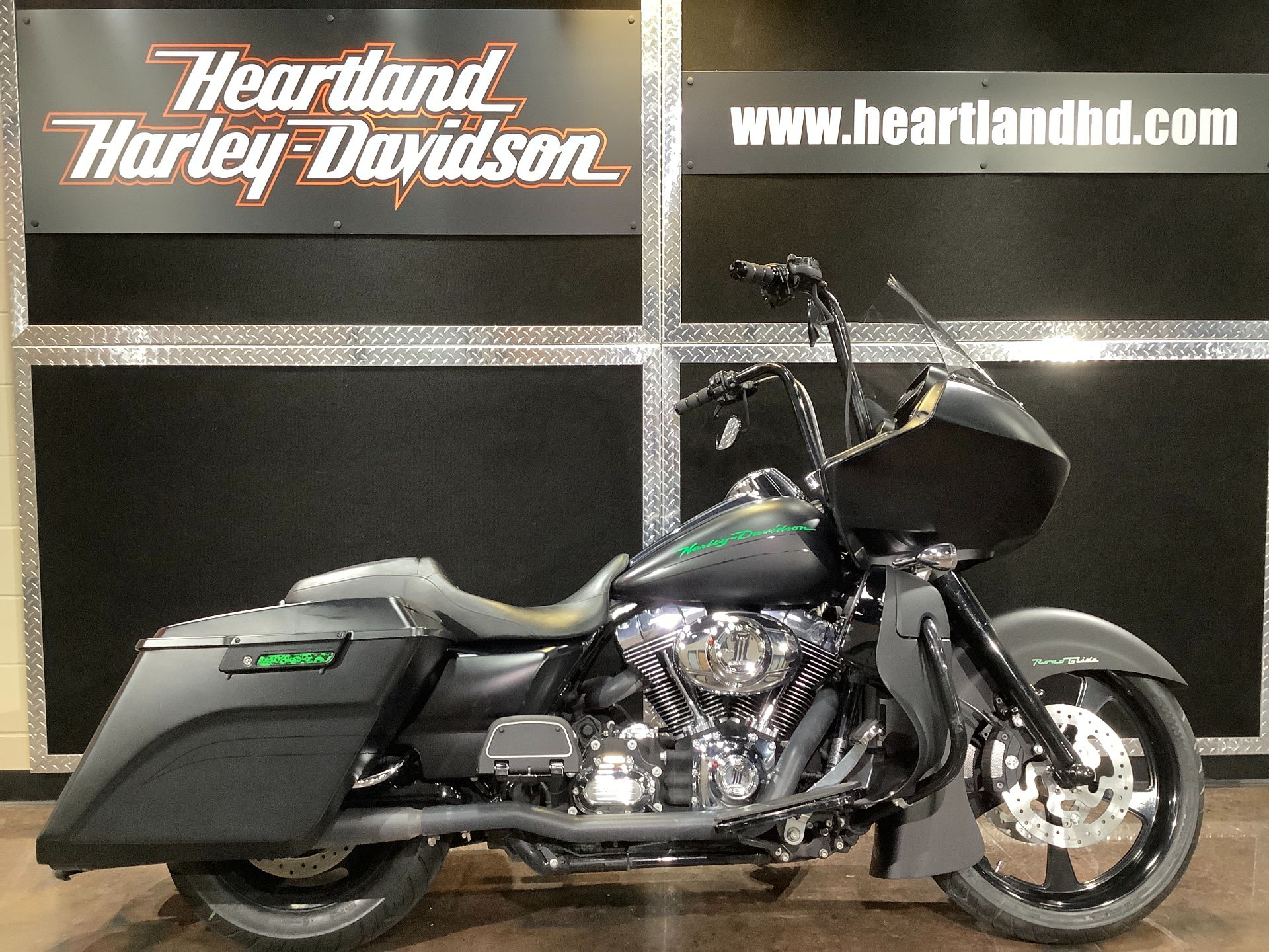 2013 Harley-Davidson Road Glide® Custom in Burlington, Iowa - Photo 1