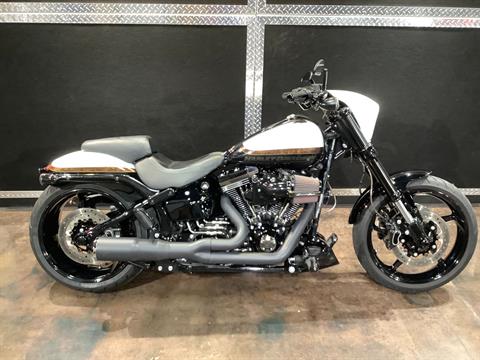 2016 Harley-Davidson CVO™ Pro Street Breakout® in Burlington, Iowa - Photo 2