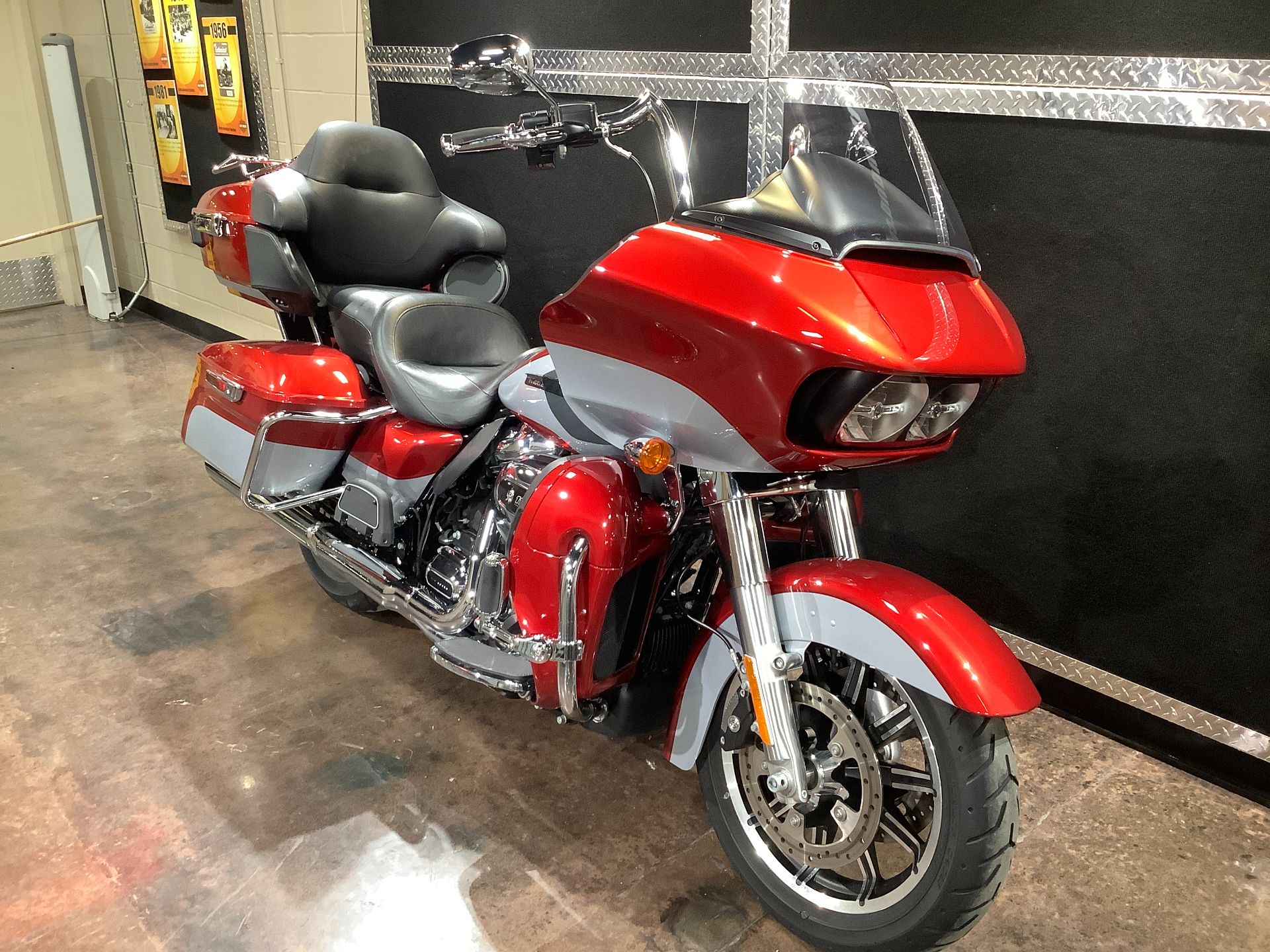 2019 Harley-Davidson Road Glide® Ultra in Burlington, Iowa - Photo 4