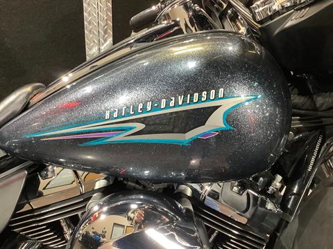 2015 Harley-Davidson Electra Glide® Ultra Classic® Low in Burlington, Iowa - Photo 8