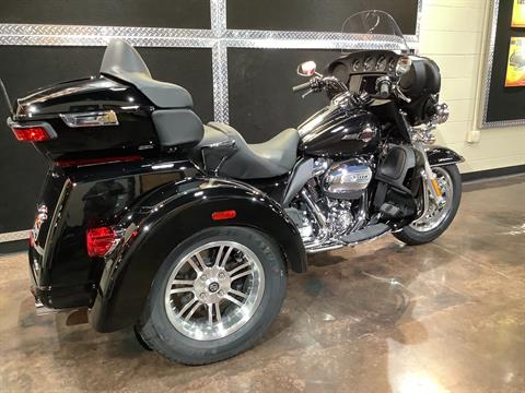 2023 Harley-Davidson Tri Glide® Ultra in Burlington, Iowa - Photo 2