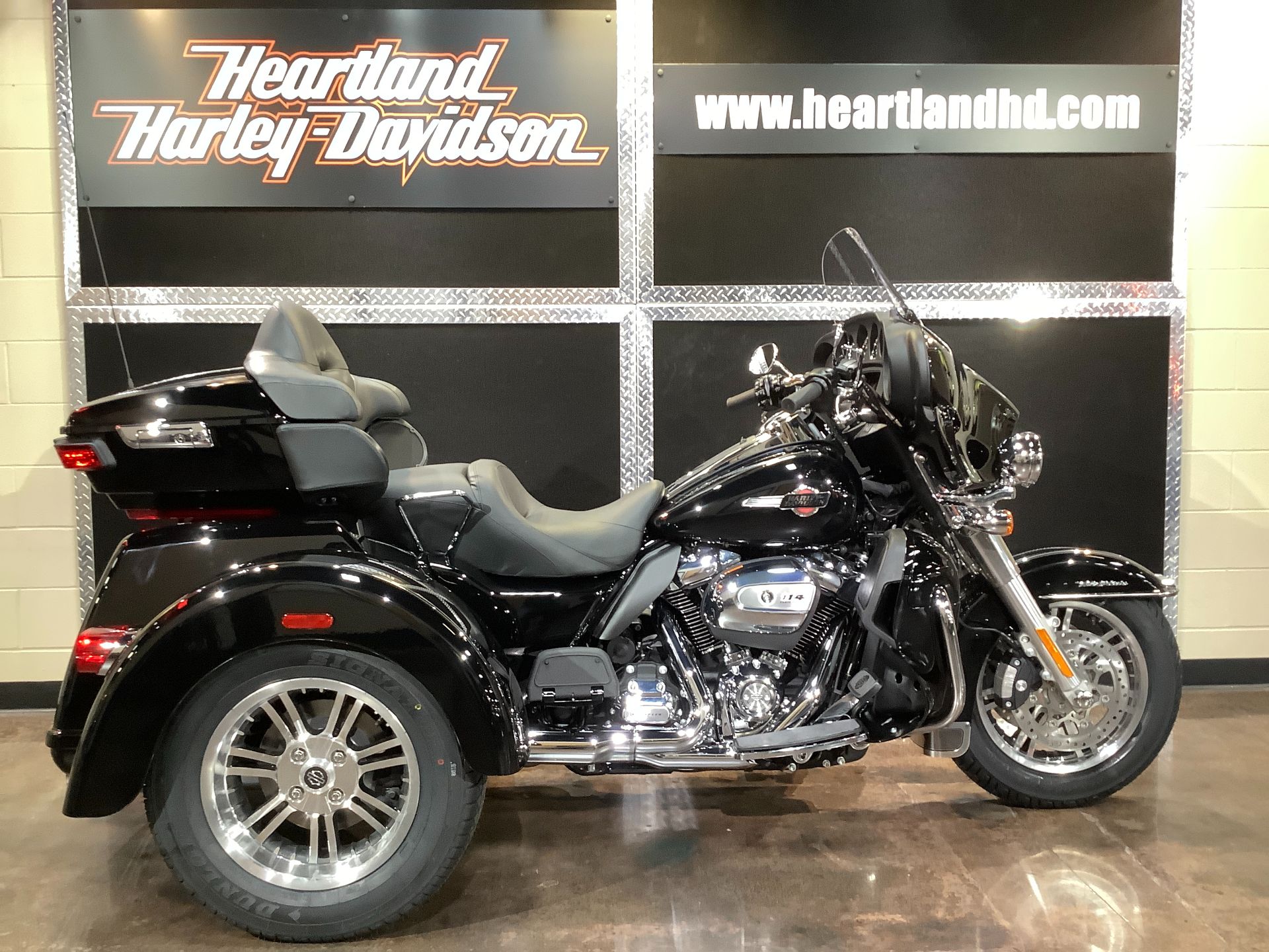 2023 Harley-Davidson Tri Glide® Ultra in Burlington, Iowa - Photo 16