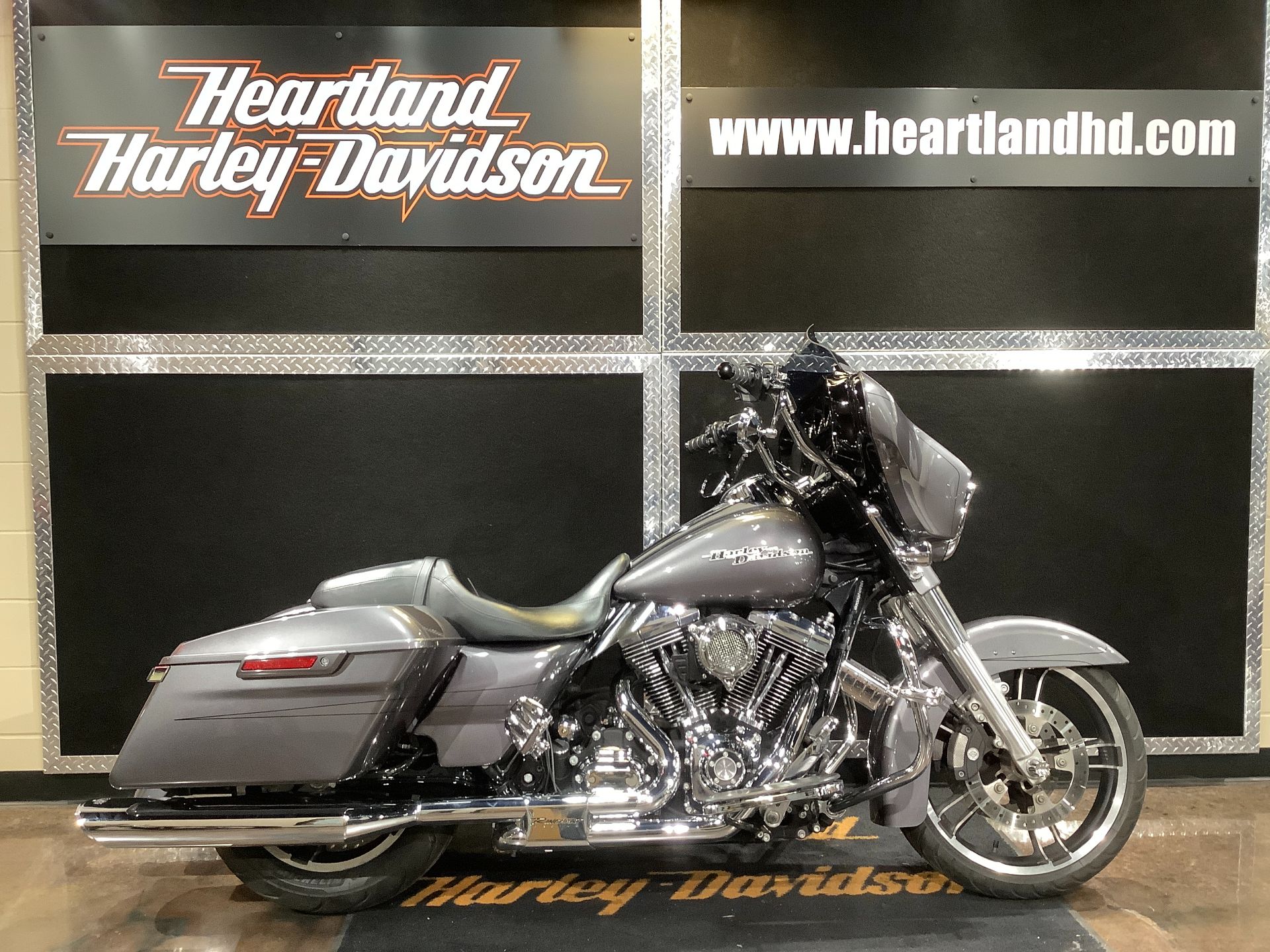 2015 Harley-Davidson Street Glide® Special in Burlington, Iowa - Photo 1