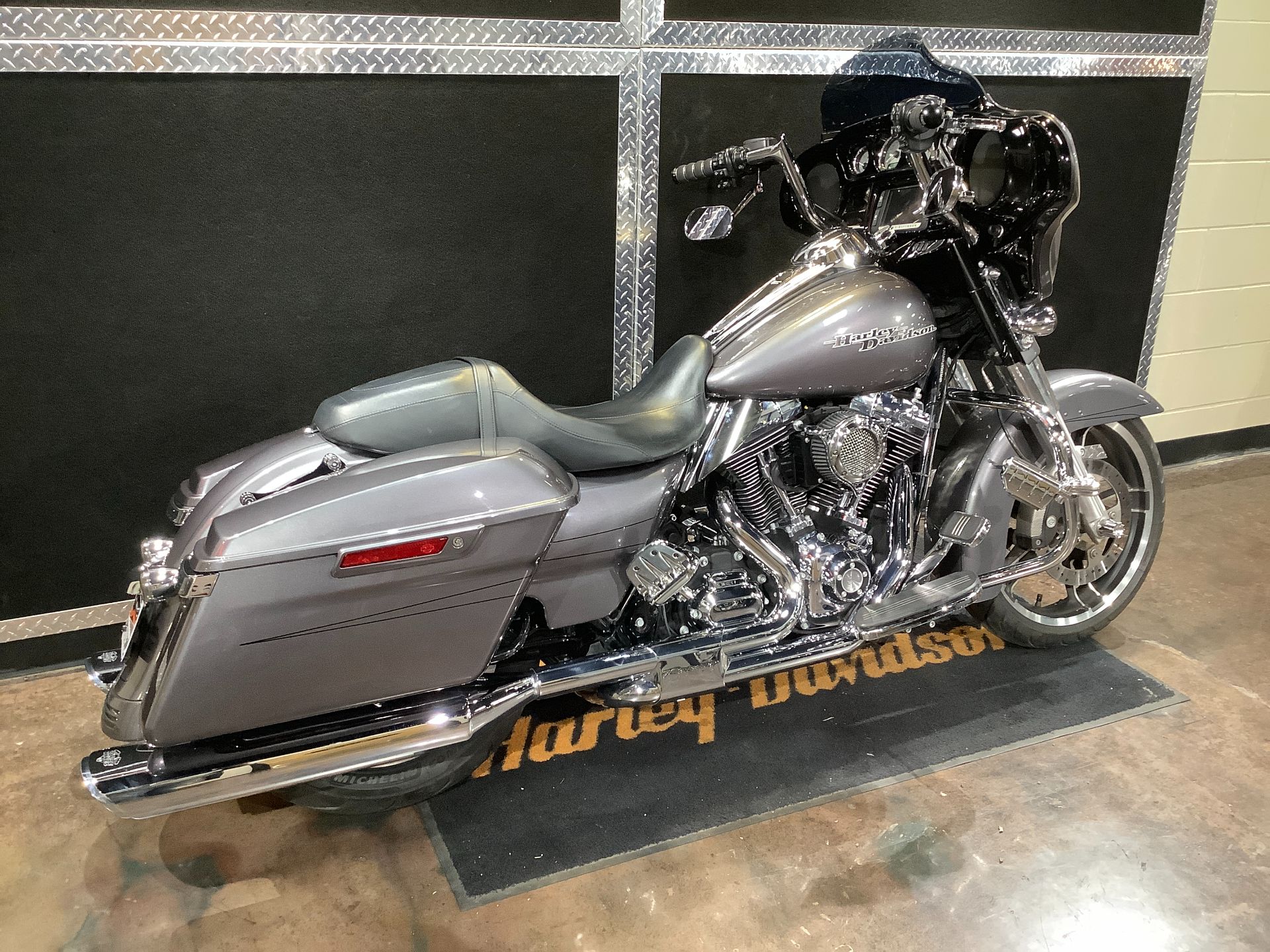 2015 Harley-Davidson Street Glide® Special in Burlington, Iowa - Photo 15