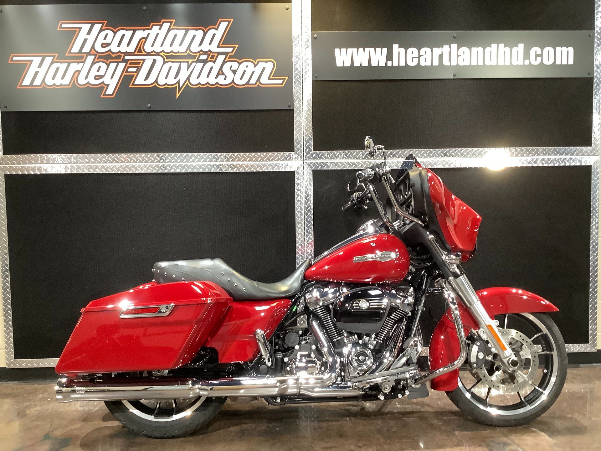 2021 Harley-Davidson STREET GLIDE in Burlington, Iowa - Photo 1