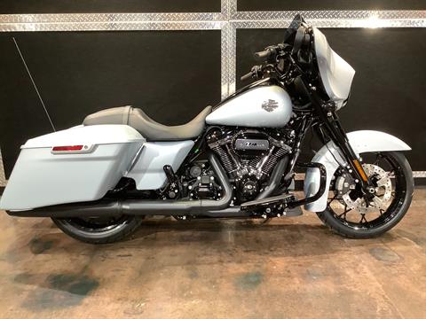 2023 Harley-Davidson Street Glide® Special in Burlington, Iowa - Photo 16
