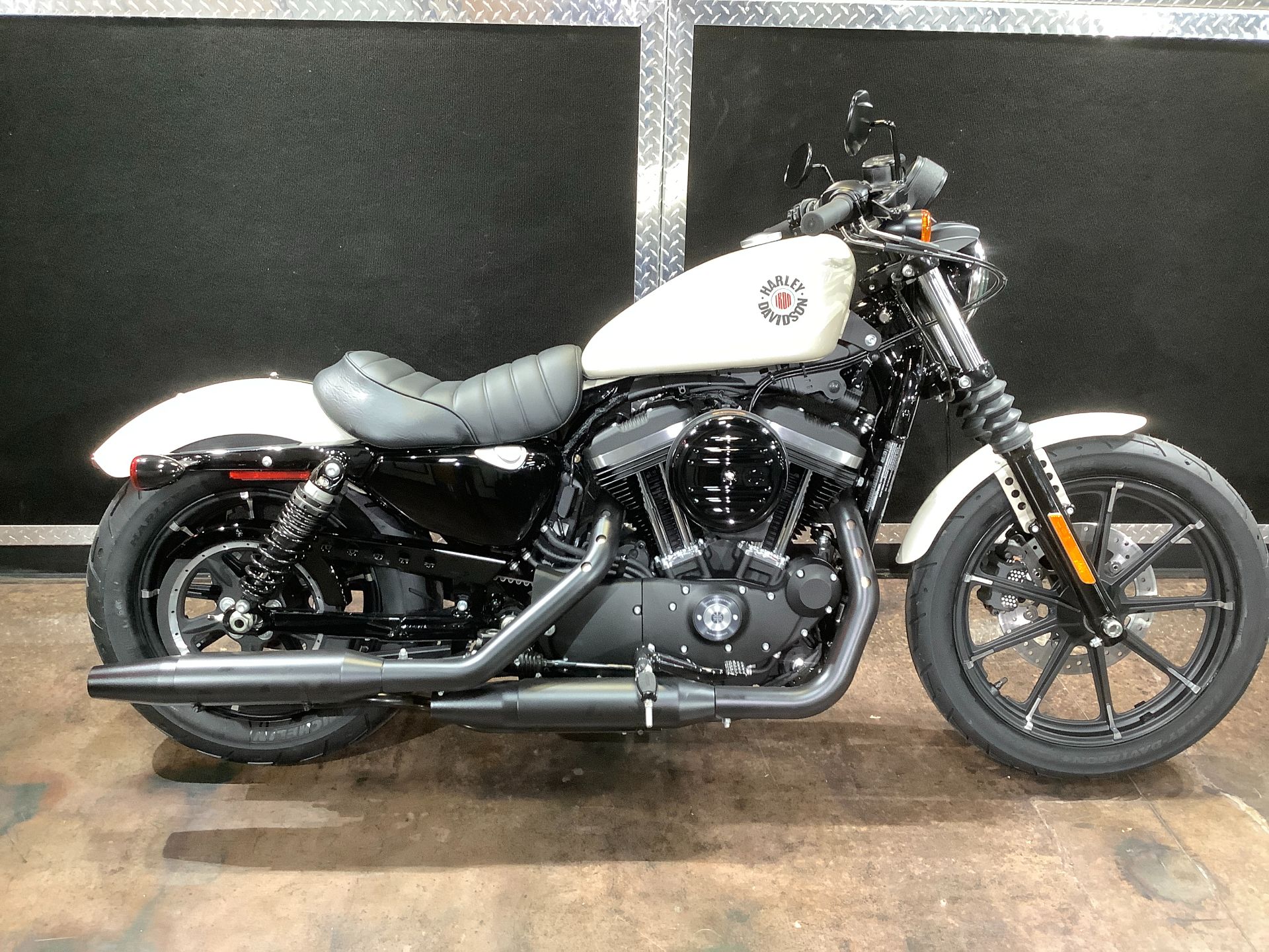 2022 Harley-Davidson Iron 883™ in Burlington, Iowa - Photo 16