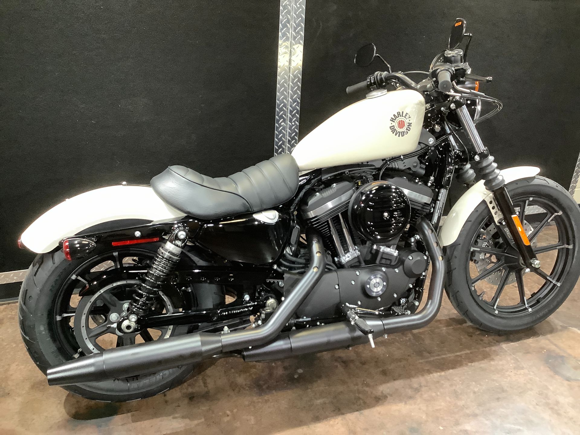 2022 Harley-Davidson Iron 883™ in Burlington, Iowa - Photo 15