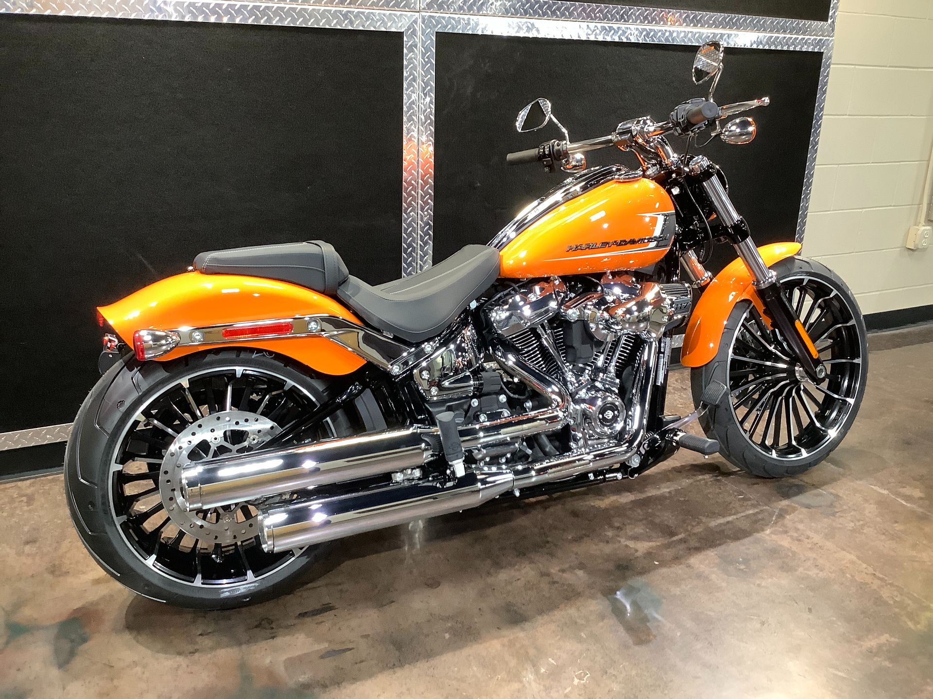 2023 Harley-Davidson Breakout® in Burlington, Iowa - Photo 15