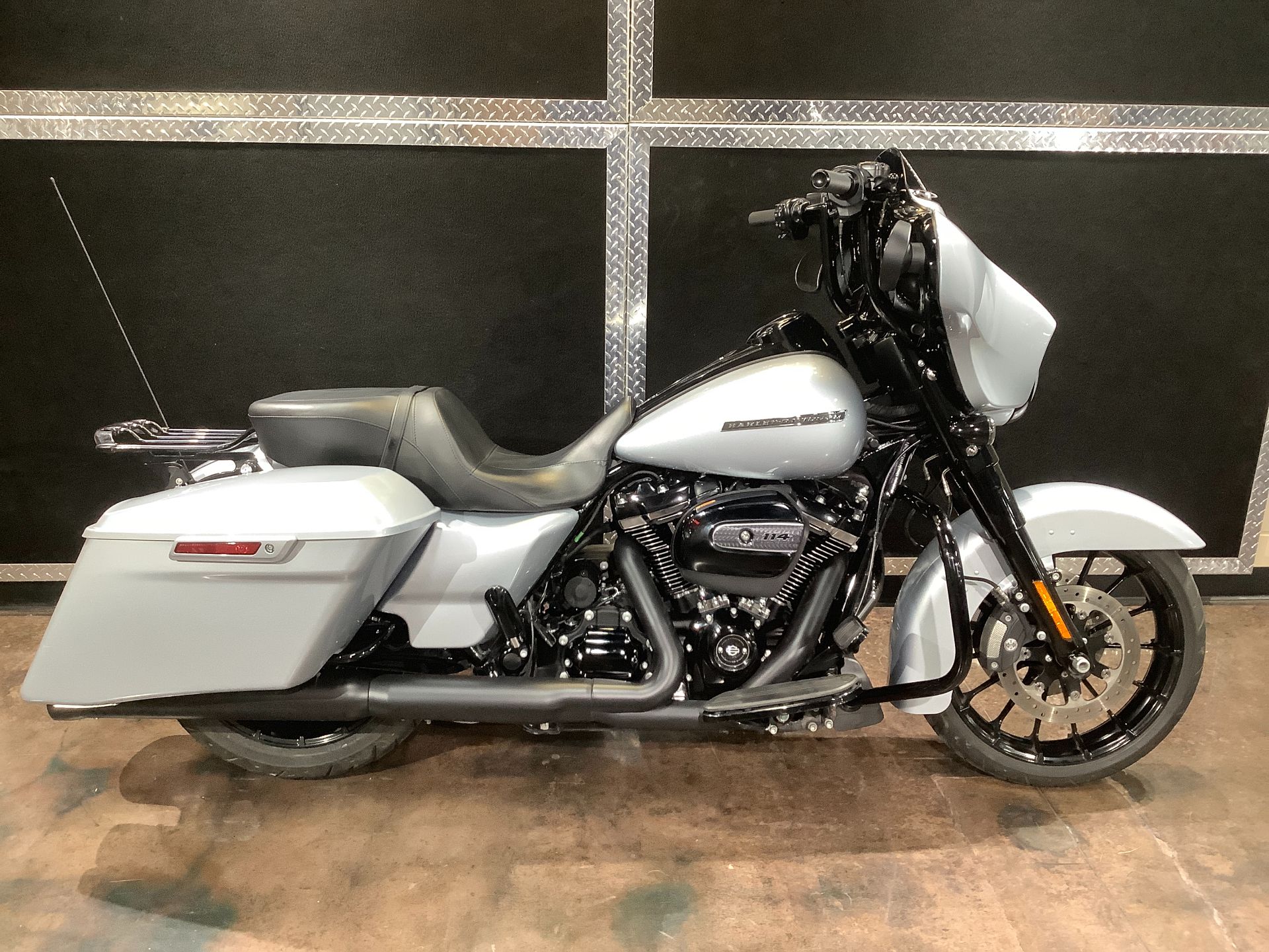 2019 Harley-Davidson Street Glide® Special in Burlington, Iowa - Photo 2