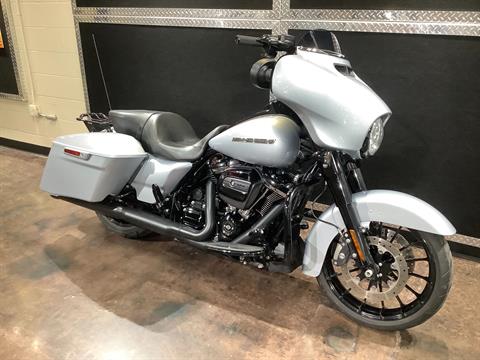 2019 Harley-Davidson Street Glide® Special in Burlington, Iowa - Photo 3