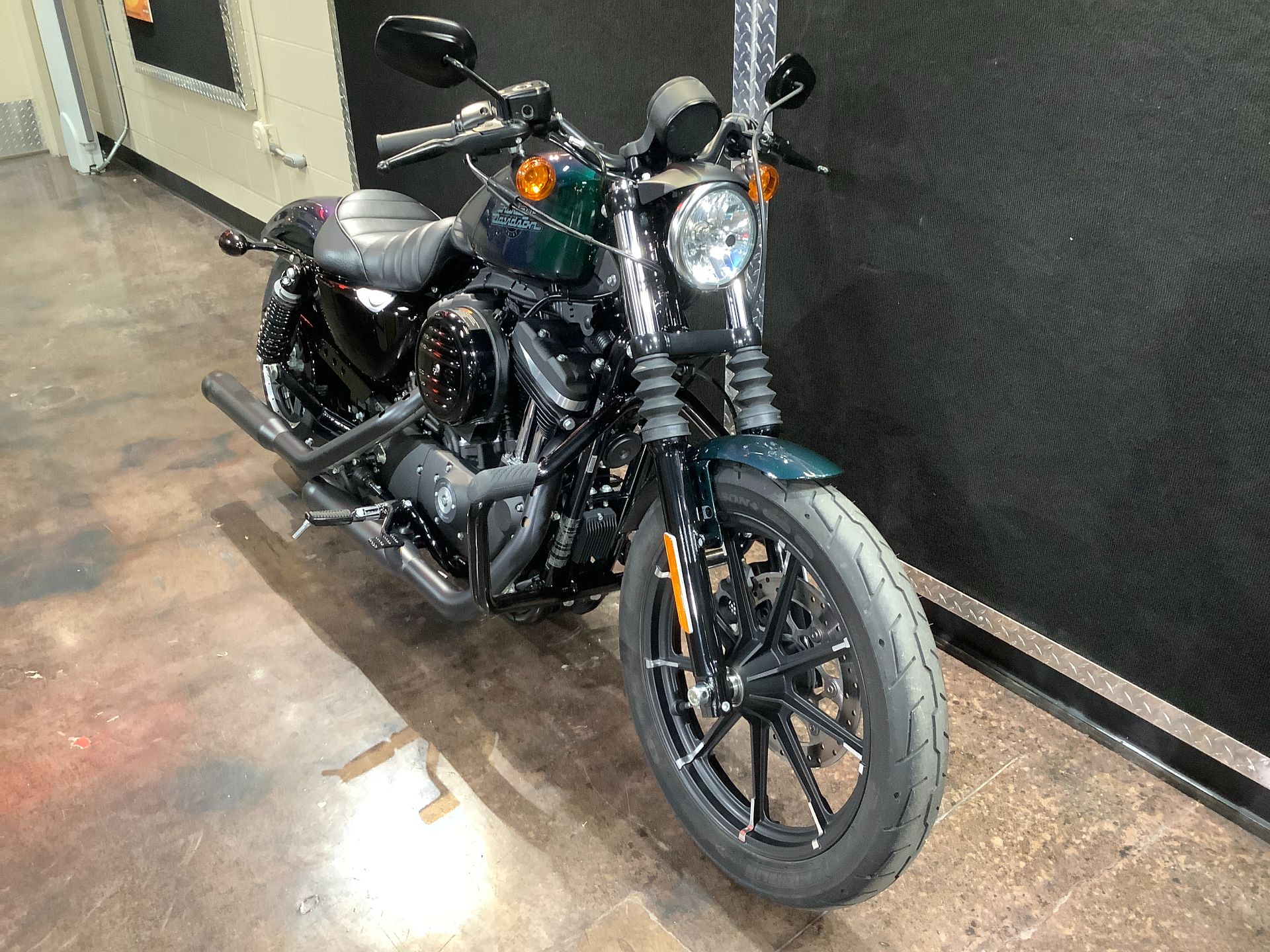 2021 Harley-Davidson Iron 883™ in Burlington, Iowa - Photo 4