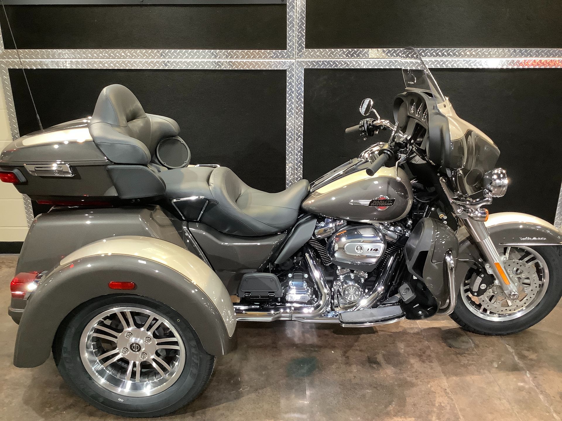 2023 Harley-Davidson Tri Glide® Ultra in Burlington, Iowa - Photo 15