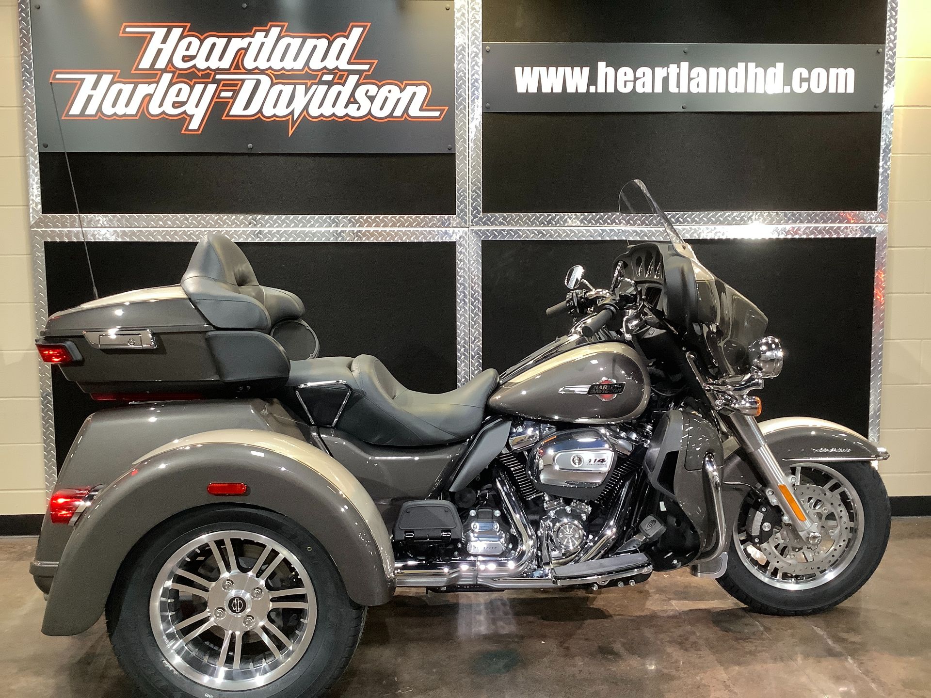 2023 Harley-Davidson Tri Glide® Ultra in Burlington, Iowa - Photo 16