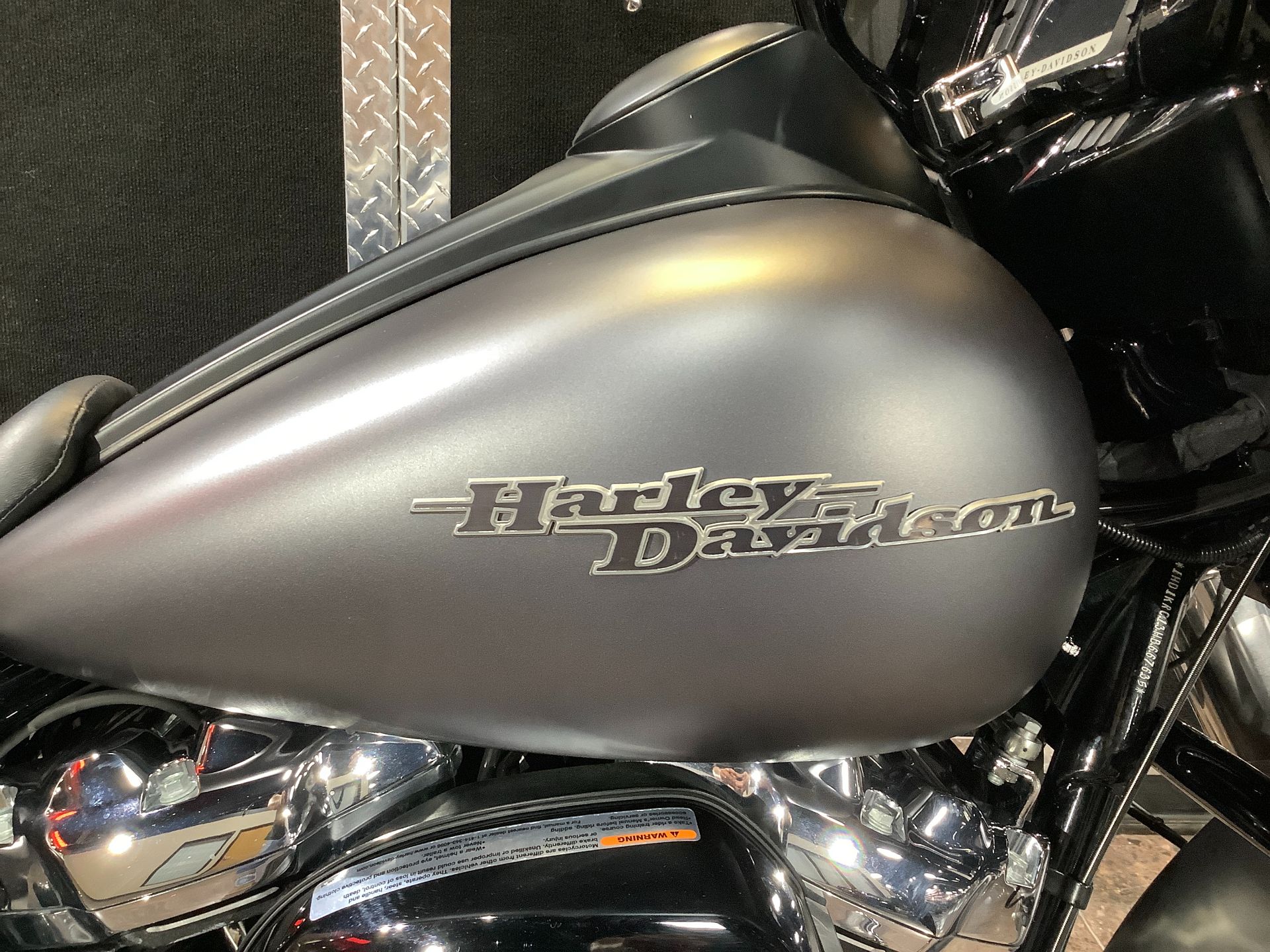 2017 Harley-Davidson Street Glide® Special in Burlington, Iowa - Photo 8