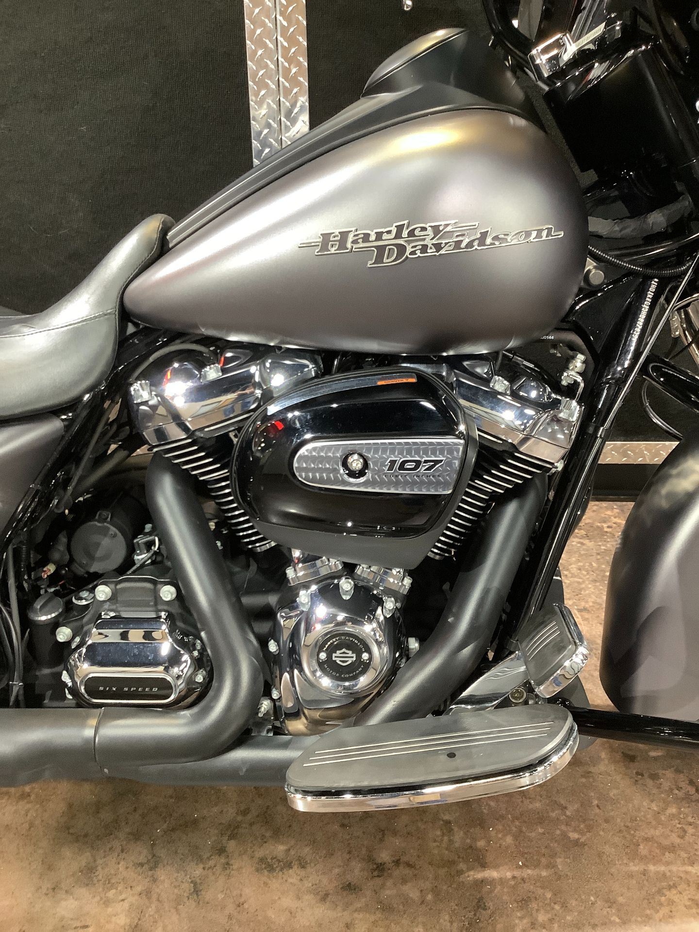 2017 Harley-Davidson Street Glide® Special in Burlington, Iowa - Photo 9