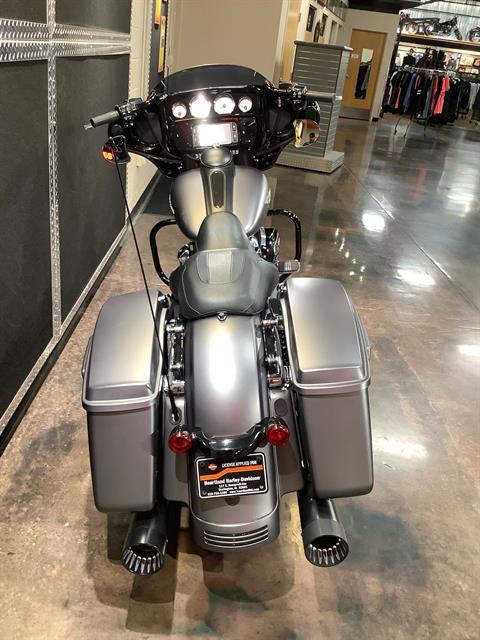 2017 Harley-Davidson Street Glide® Special in Burlington, Iowa - Photo 13