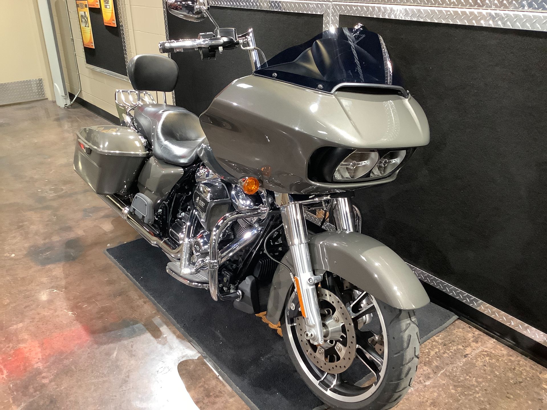 2019 Harley-Davidson Road Glide® in Burlington, Iowa - Photo 4