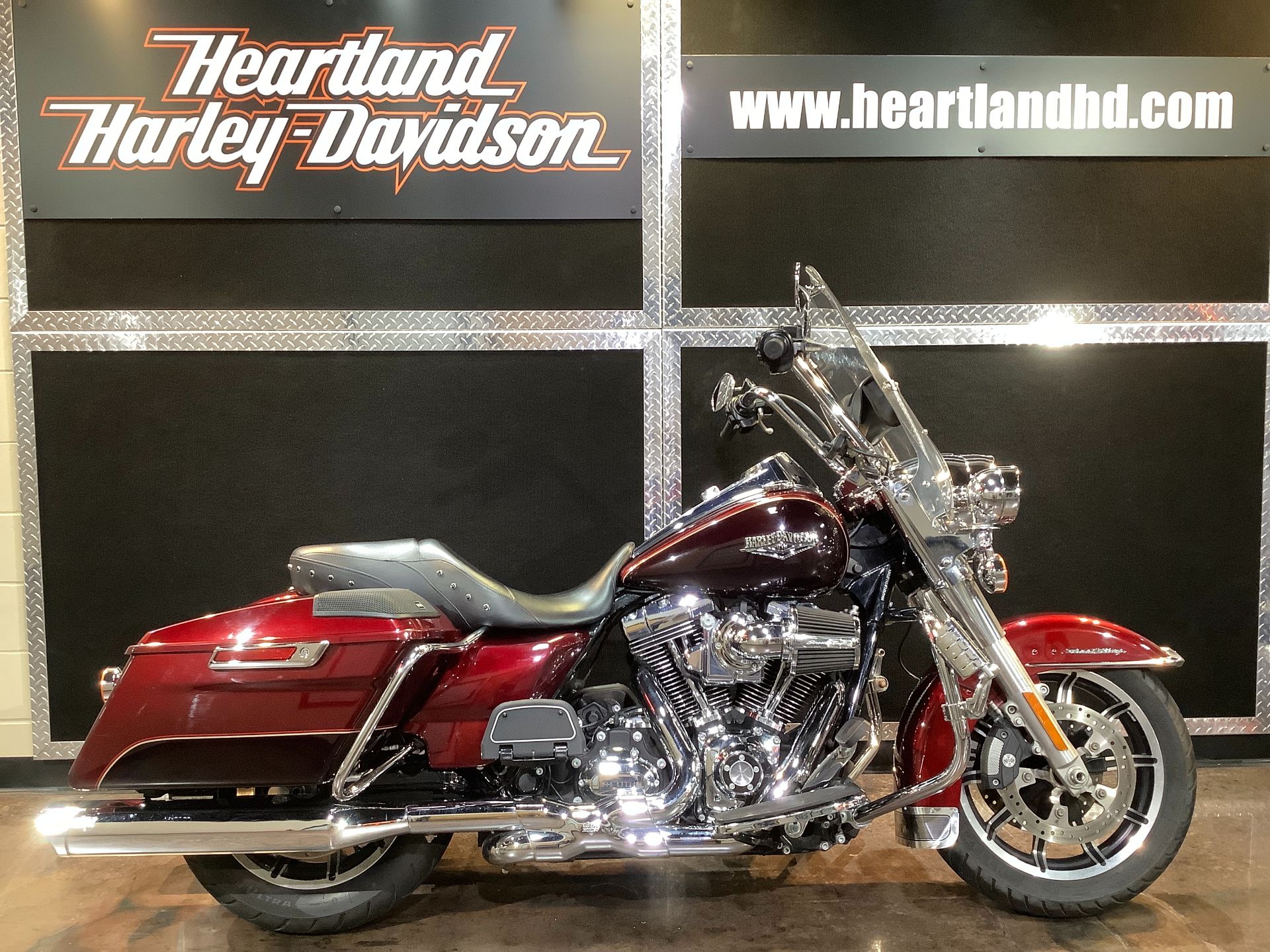 2015 Harley-Davidson Road King® in Burlington, Iowa - Photo 1