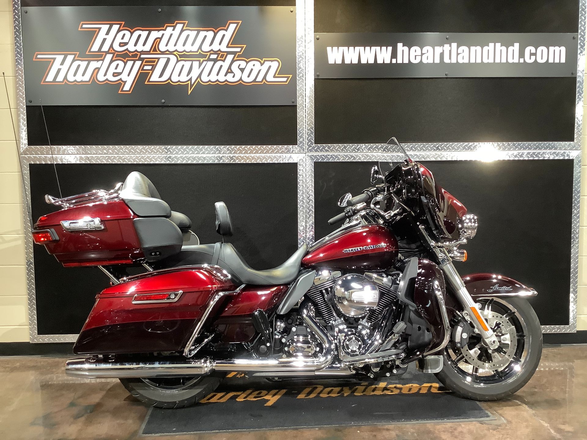 2015 Harley-Davidson Ultra Limited Low in Burlington, Iowa - Photo 1