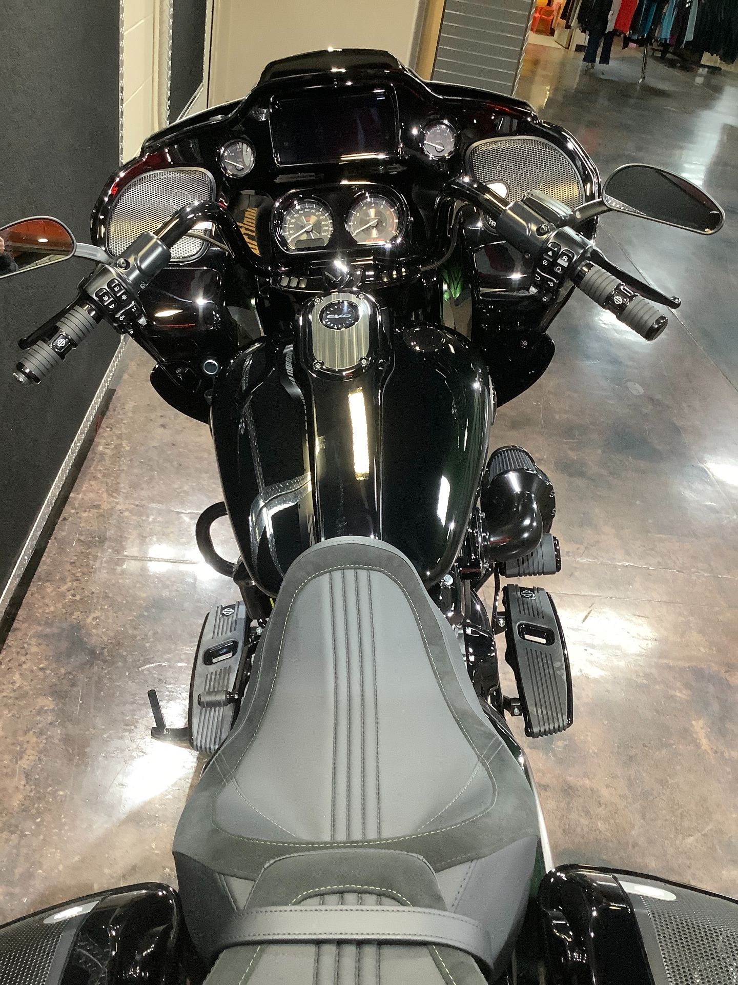 2022 Harley-Davidson CVO™ Road Glide® in Burlington, Iowa - Photo 12